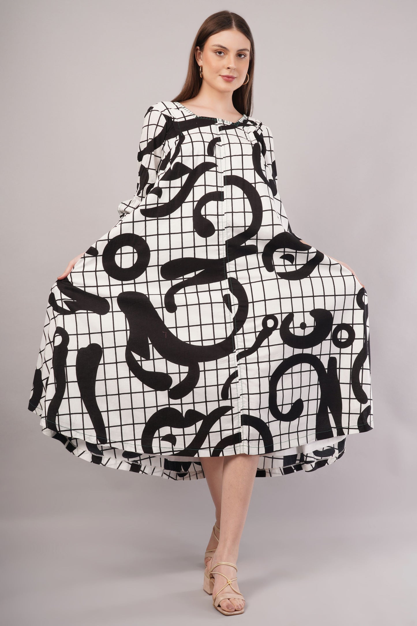 Monochrome Abstract Cotton Dress– Artistic Grid Print with High-Low Hem