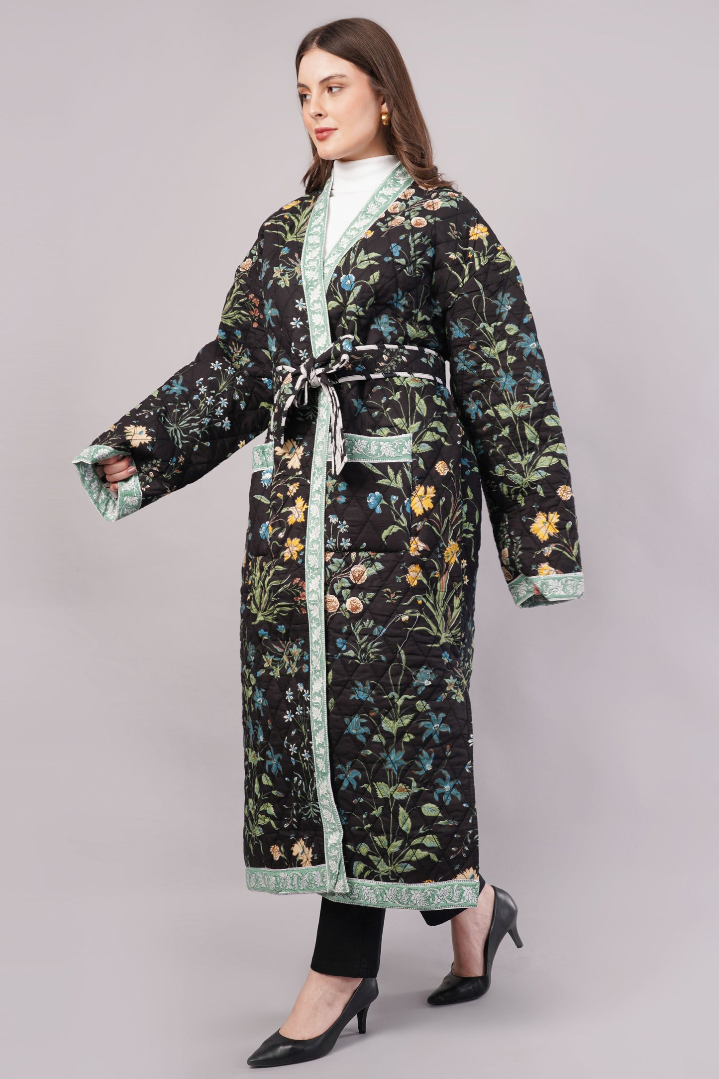Reversible Quilted Cotton Robe – Black Floral & Diamond Pattern Belted Loungewear