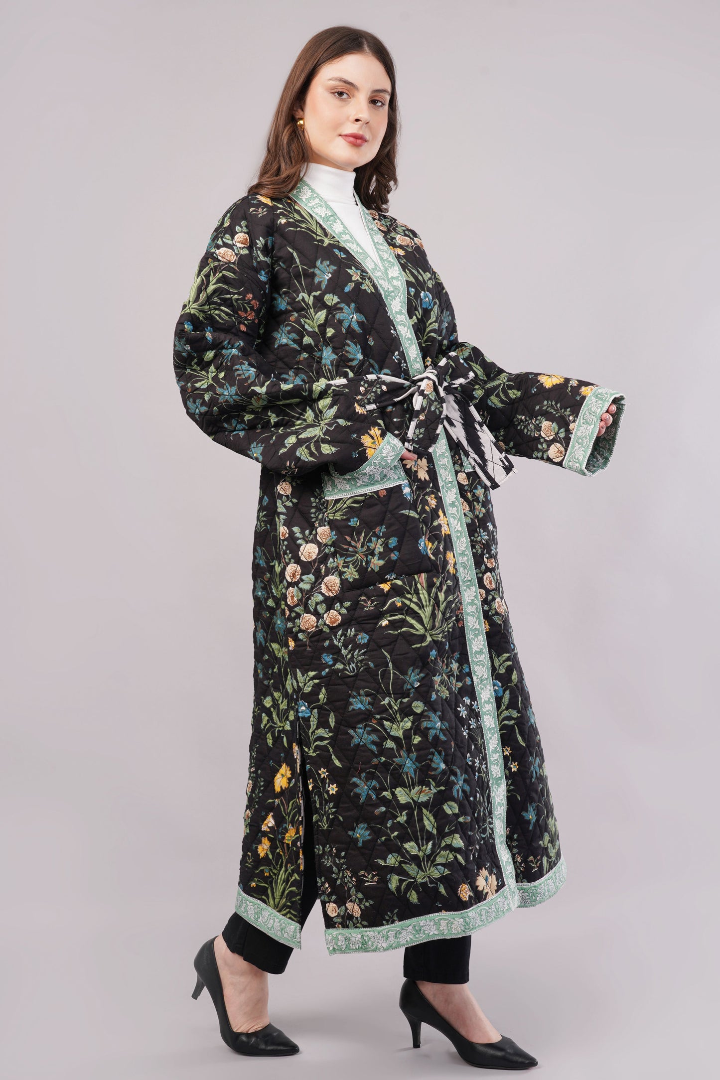 Reversible Quilted Cotton Robe – Black Floral & Diamond Pattern Belted Loungewear