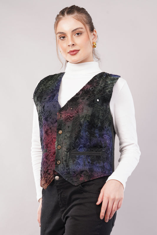 Sleeveless Quilted Cotton Jacket-Vest – Multicolored Textured Pattern, Bold & Versatile Layering Piece